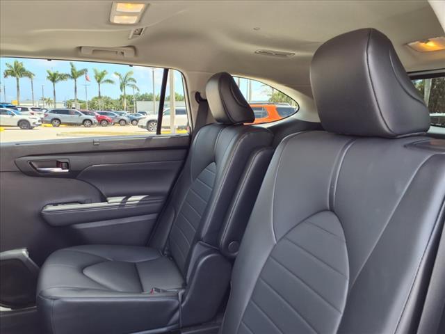 used 2021 Toyota Highlander car, priced at $30,777