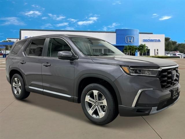 new 2025 Honda Pilot car, priced at $47,095