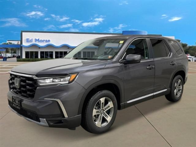 new 2025 Honda Pilot car, priced at $47,095
