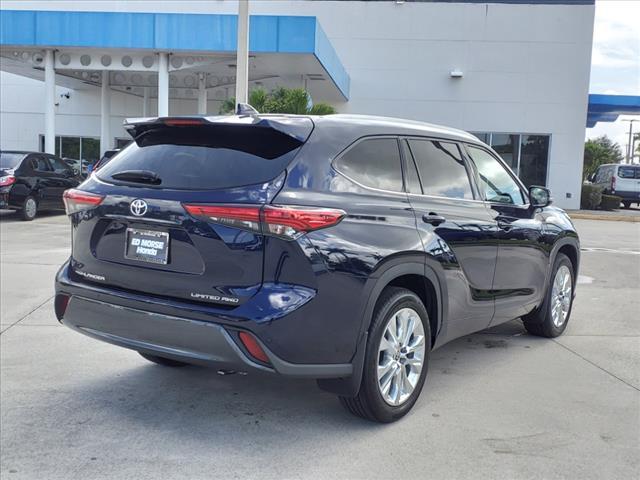 used 2020 Toyota Highlander car, priced at $34,953