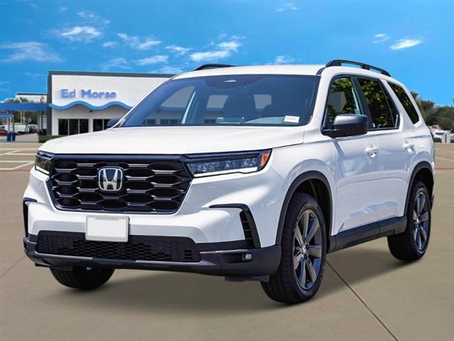 new 2025 Honda Pilot car, priced at $42,105