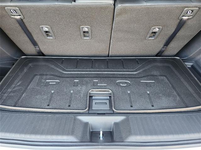 new 2025 Honda Pilot car, priced at $50,850