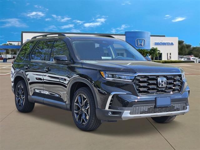 new 2025 Honda Pilot car, priced at $50,850