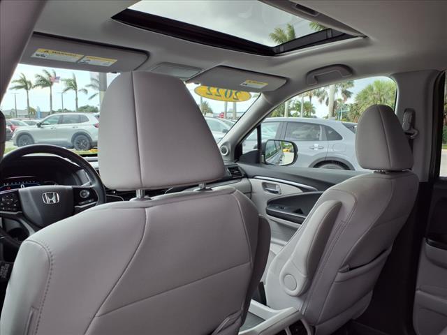 used 2022 Honda Pilot car, priced at $32,777