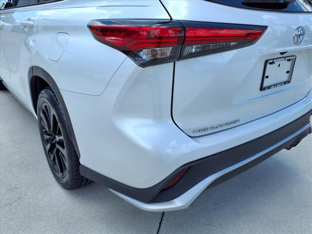 used 2023 Toyota Highlander car, priced at $34,977