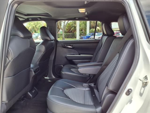 used 2023 Toyota Highlander car, priced at $34,977