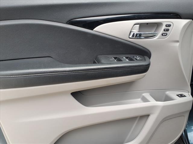 used 2019 Honda Pilot car, priced at $21,877