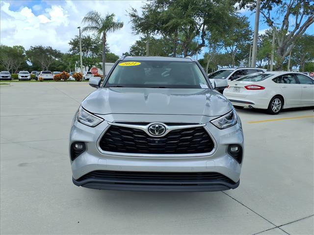used 2021 Toyota Highlander car, priced at $26,577