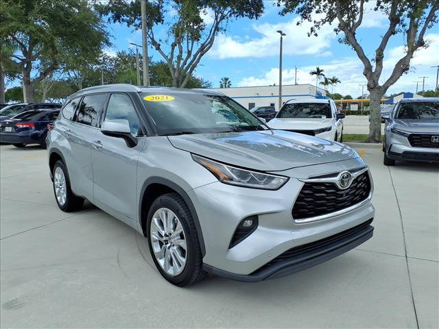 used 2021 Toyota Highlander car, priced at $26,577