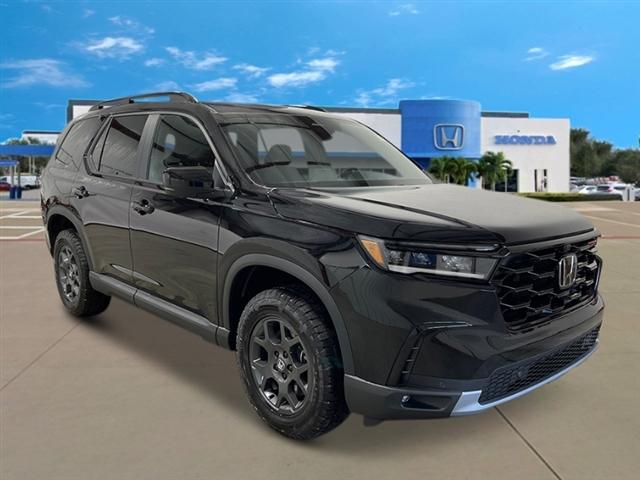 new 2025 Honda Pilot car, priced at $50,850