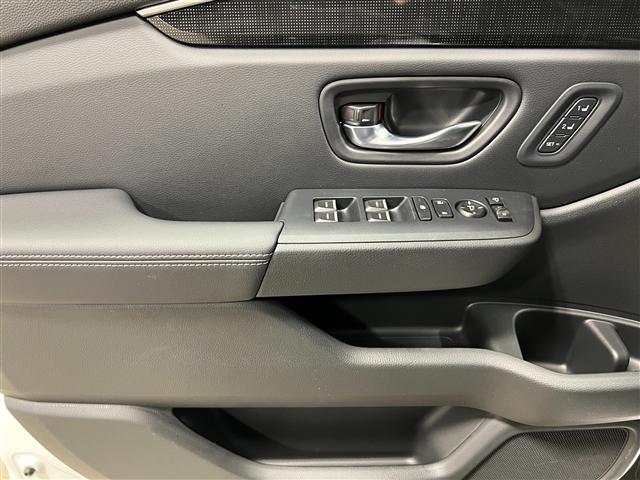 new 2025 Honda Pilot car, priced at $54,985