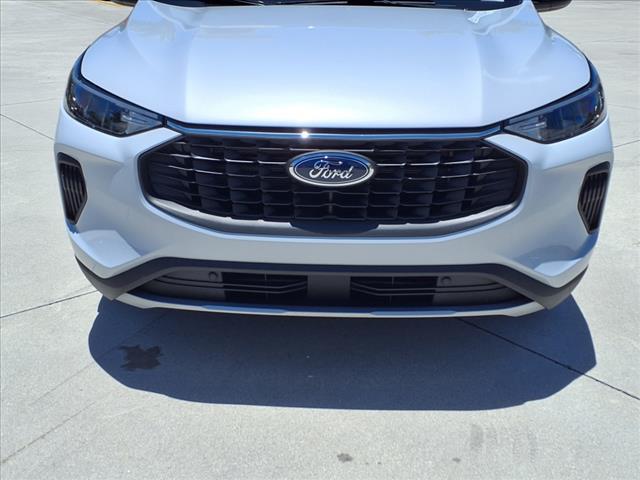used 2025 Ford Escape car, priced at $25,277