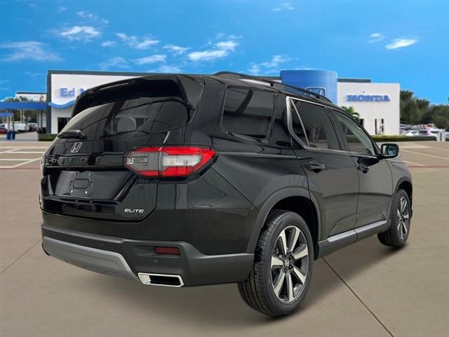 new 2025 Honda Pilot car, priced at $54,530