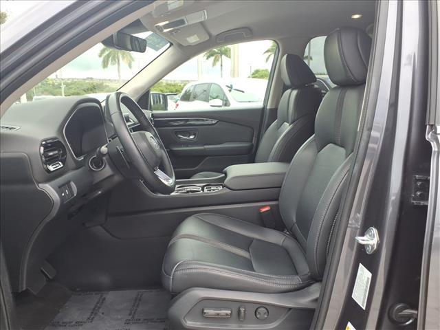 used 2023 Honda Pilot car, priced at $35,257