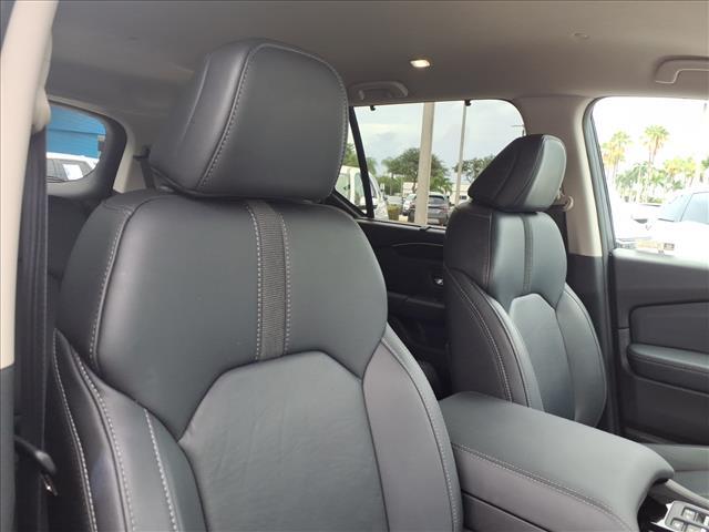 used 2023 Honda Pilot car, priced at $35,257