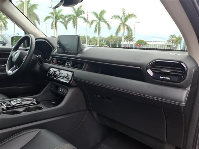 used 2023 Honda Pilot car, priced at $35,257