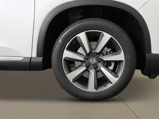new 2025 Honda Pilot car, priced at $55,975
