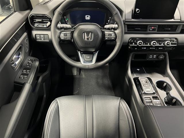 new 2025 Honda Pilot car, priced at $55,975