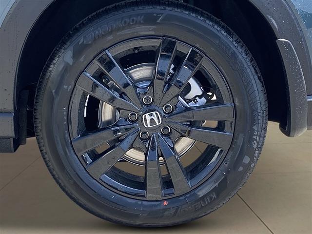 new 2026 Honda HR-V car, priced at $29,905