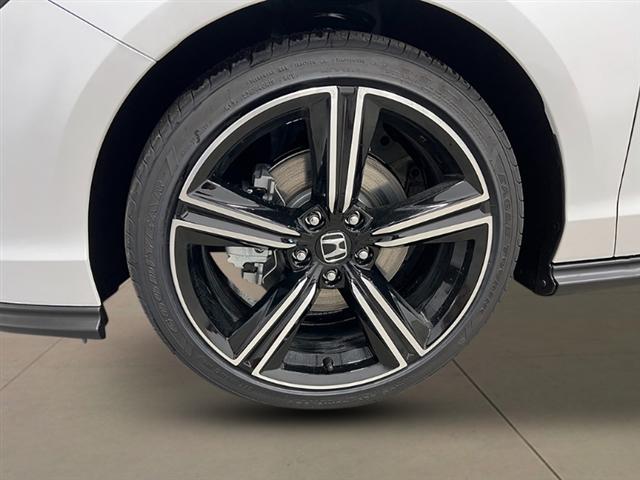 new 2025 Honda Accord Hybrid car, priced at $35,305