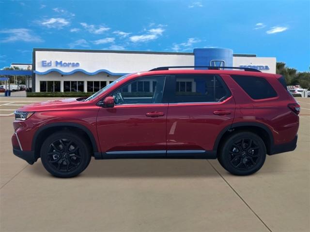 new 2025 Honda Pilot car, priced at $51,350