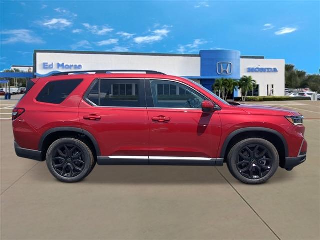 new 2025 Honda Pilot car, priced at $51,350
