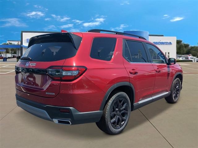 new 2025 Honda Pilot car, priced at $51,350