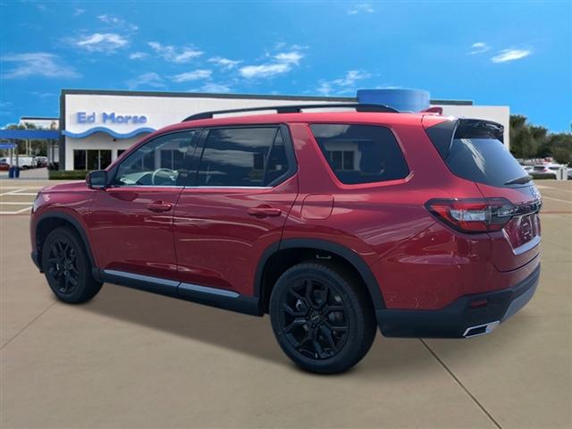 new 2025 Honda Pilot car, priced at $51,350