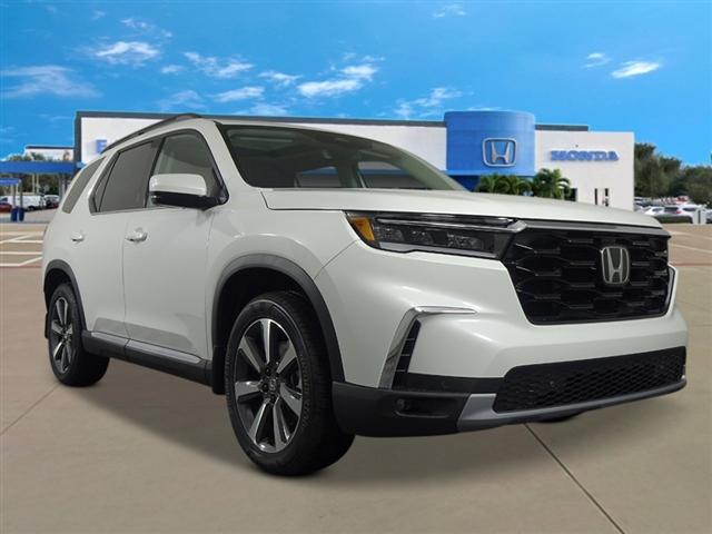 new 2025 Honda Pilot car, priced at $51,505