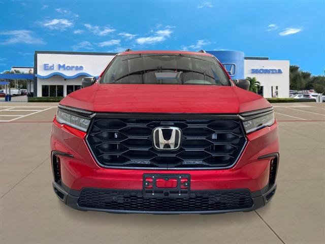 new 2025 Honda Pilot car, priced at $44,205