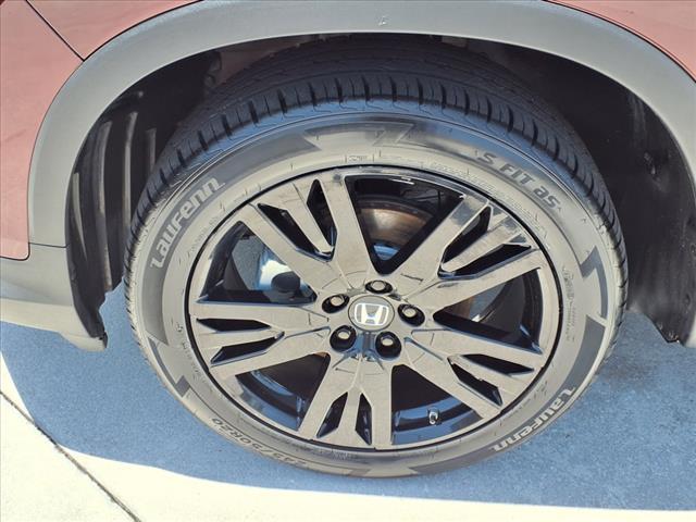 used 2022 Honda Pilot car, priced at $29,377
