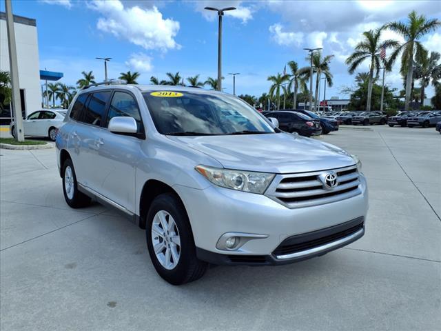 used 2013 Toyota Highlander car, priced at $12,997