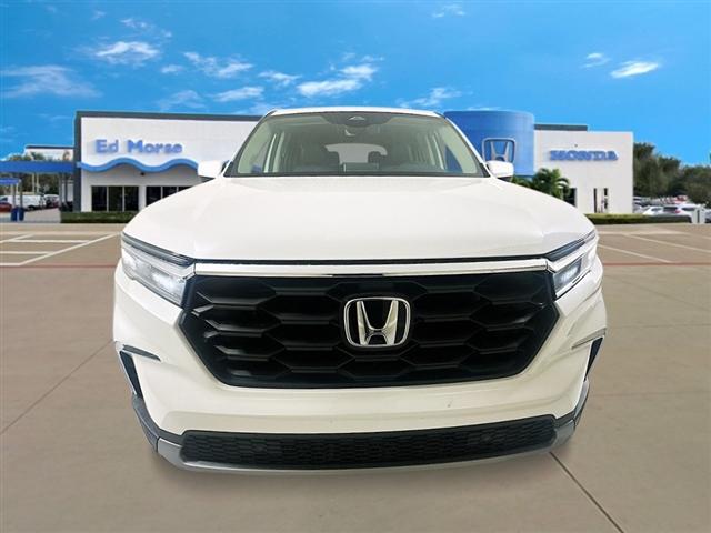 new 2025 Honda Pilot car, priced at $47,305