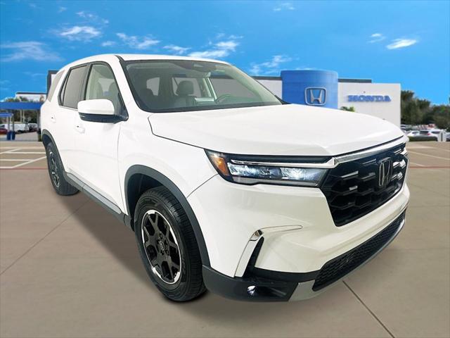 new 2025 Honda Pilot car, priced at $47,305