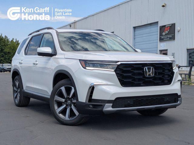 new 2025 Honda Pilot car, priced at $53,485