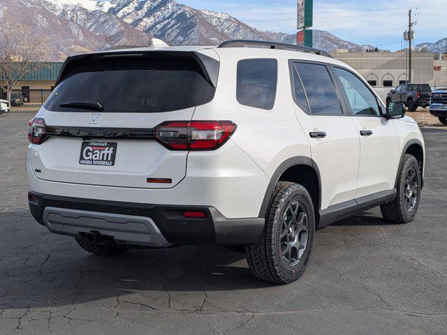 new 2025 Honda Pilot car, priced at $50,250