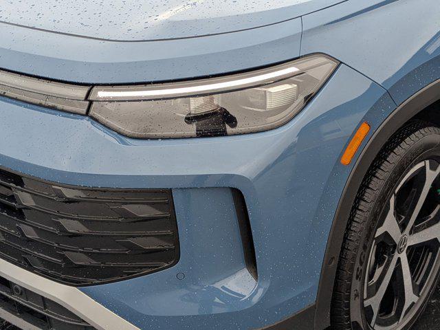 used 2025 Volkswagen Tiguan car, priced at $31,775