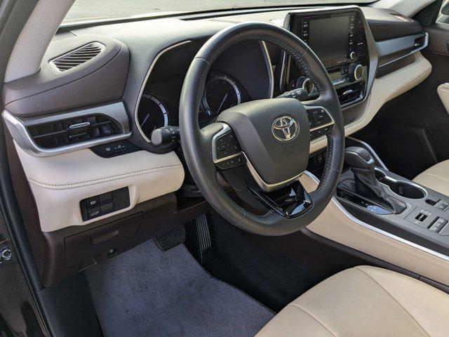 used 2021 Toyota Highlander car, priced at $35,230