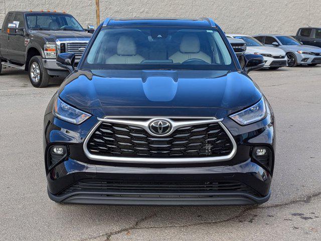 used 2021 Toyota Highlander car, priced at $35,230