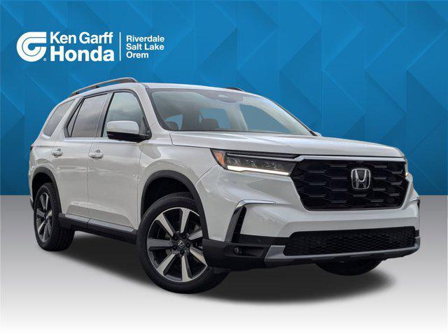 new 2025 Honda Pilot car, priced at $54,930