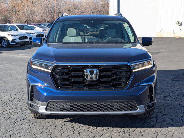 new 2025 Honda Pilot car, priced at $54,475