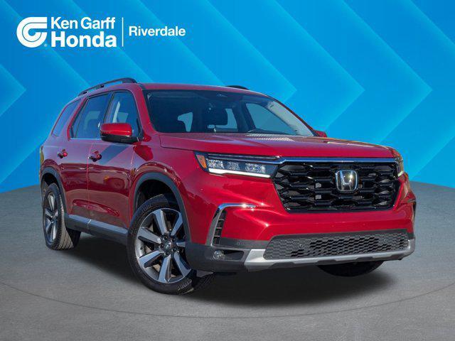 used 2023 Honda Pilot car, priced at $41,996