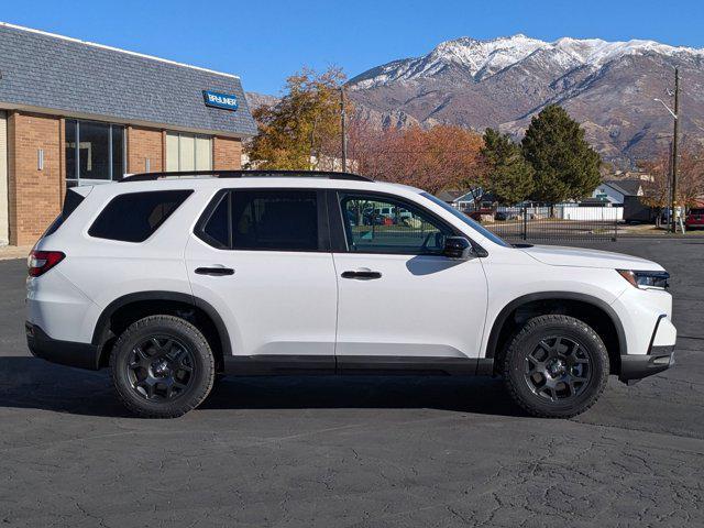 new 2025 Honda Pilot car, priced at $49,805