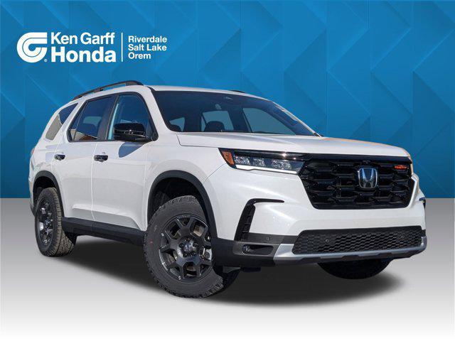 new 2025 Honda Pilot car, priced at $49,805