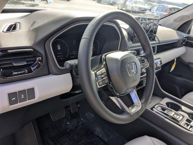 new 2025 Honda Pilot car, priced at $49,595