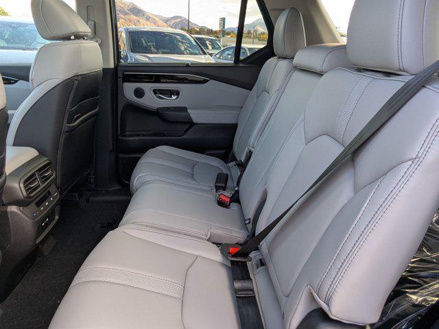 new 2025 Honda Pilot car, priced at $49,595