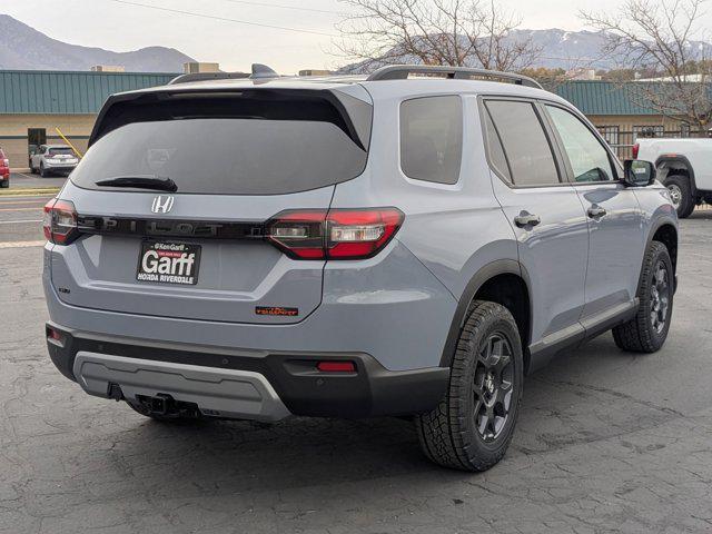 new 2025 Honda Pilot car, priced at $50,155