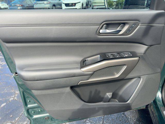 used 2024 Nissan Pathfinder car, priced at $39,980