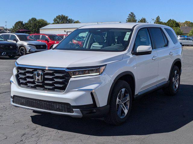 new 2025 Honda Pilot car, priced at $45,400