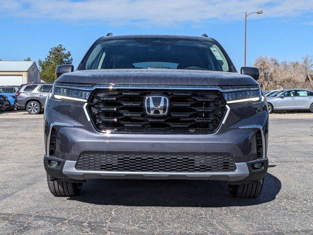 new 2025 Honda Pilot car, priced at $50,195